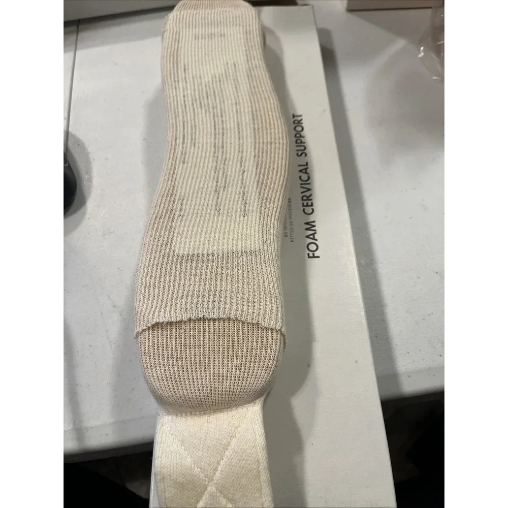 Foam Cervical Support Size‎ Small 12-14 Inch NEW